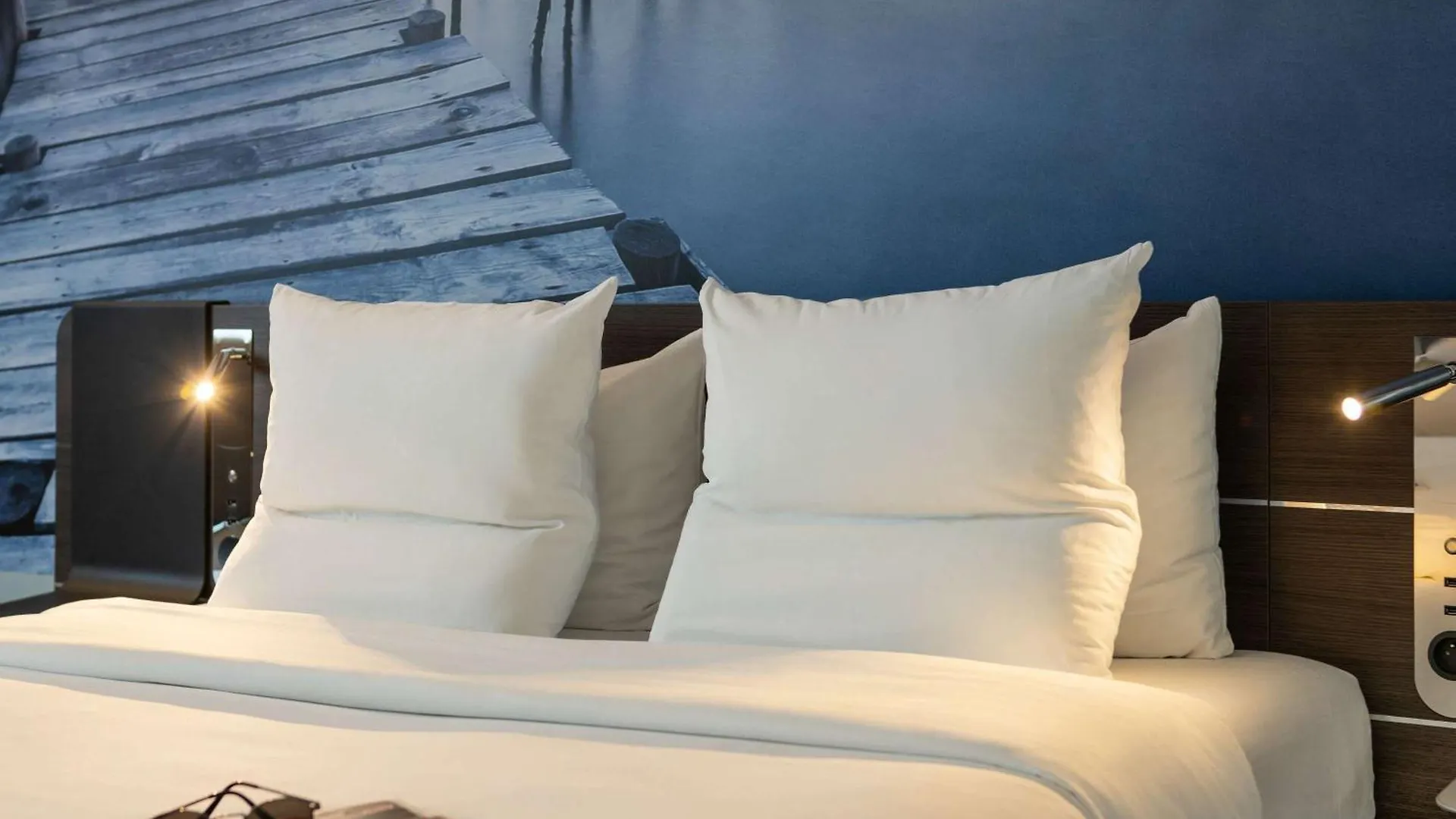 Novotel Paris Coeur d'Orly Airport Hotel
