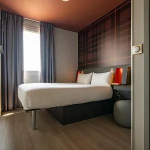 Easyhotel Paris Charles De Gaulle Villepinte Hotell